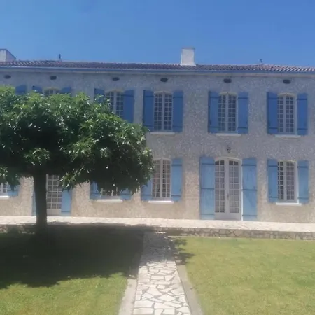 La Belle Epoque Homestay Le Fouilloux